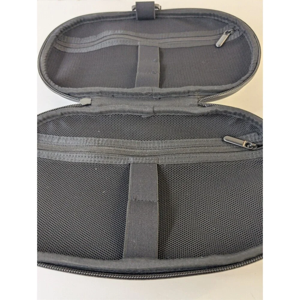 Quip Refresh Bag Toiletry Case Black Silicone Travel Dopp Kit Makeup Storage